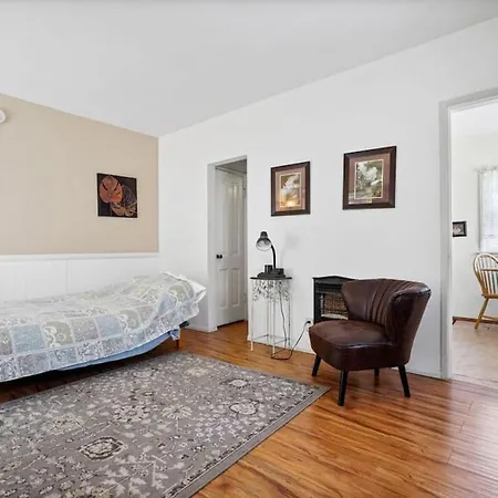 Lovely Studio Apartment Located In Santa Monica B